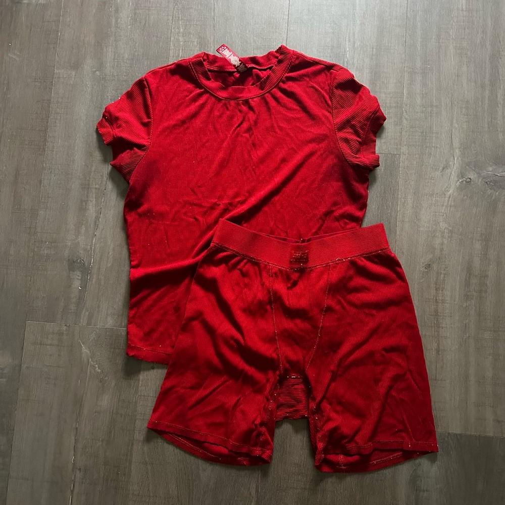 Skims set